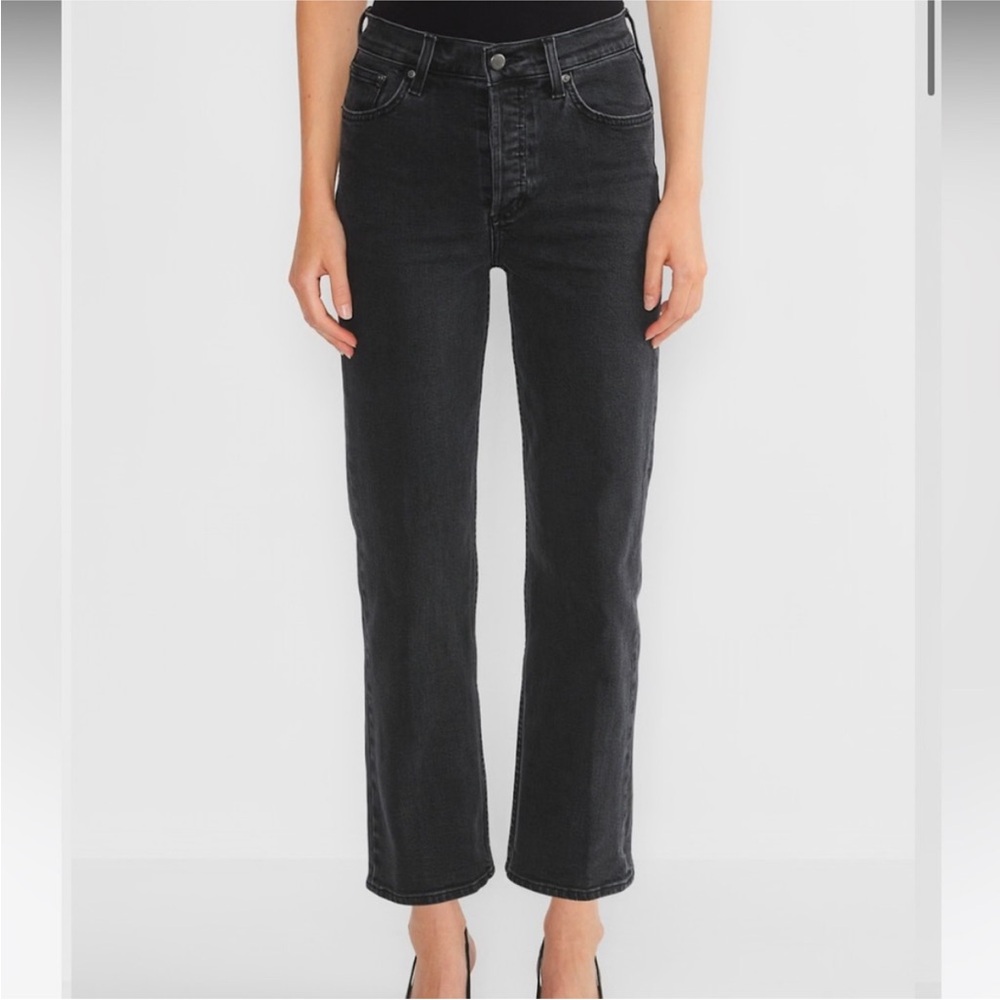 Aritzia Arlo High Rise Straight Leg Jeans in Black